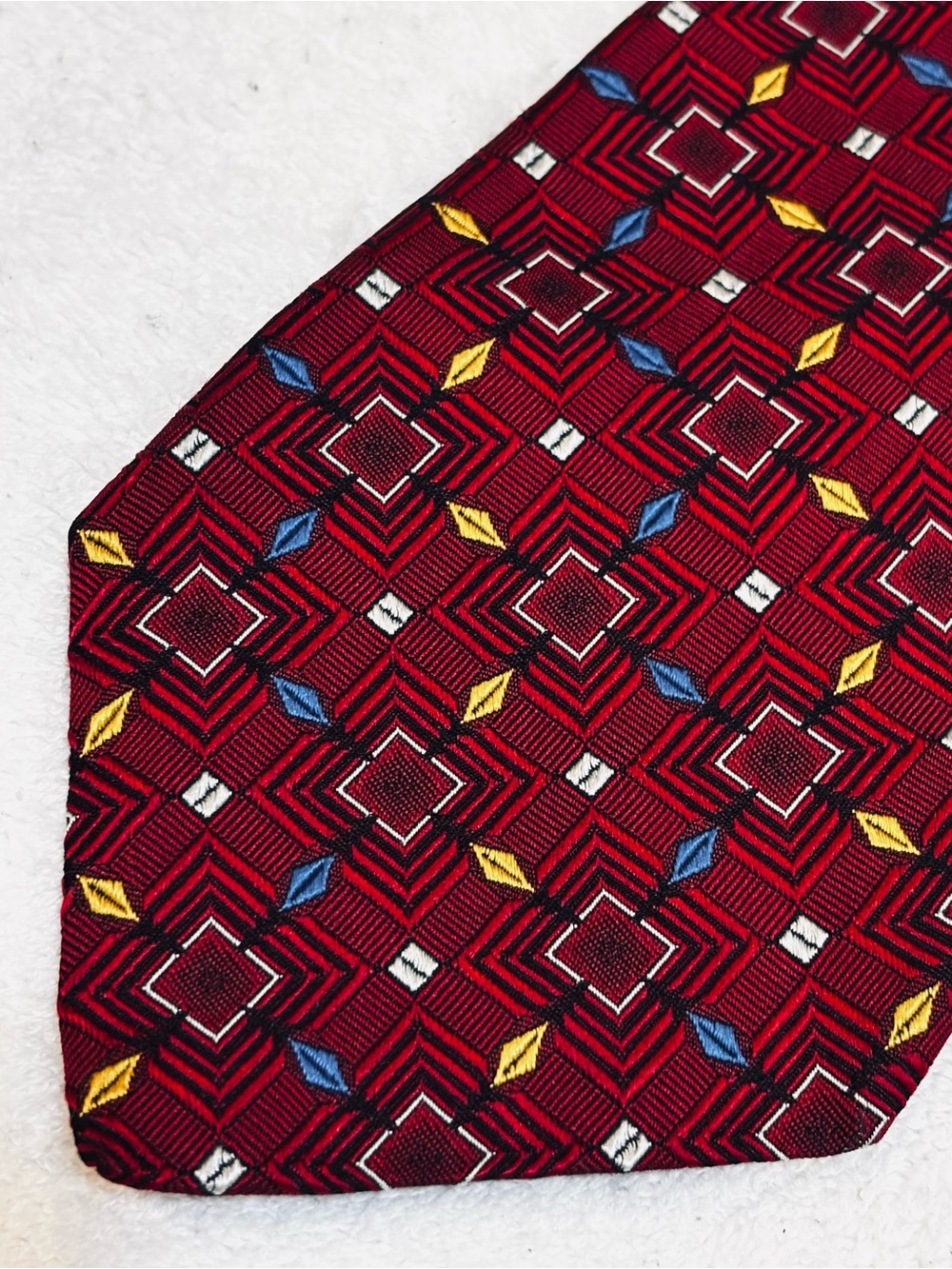 Brand New High Quality Stylish Tie By Robert Talbott